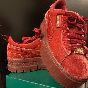 Puma velvet sneakers